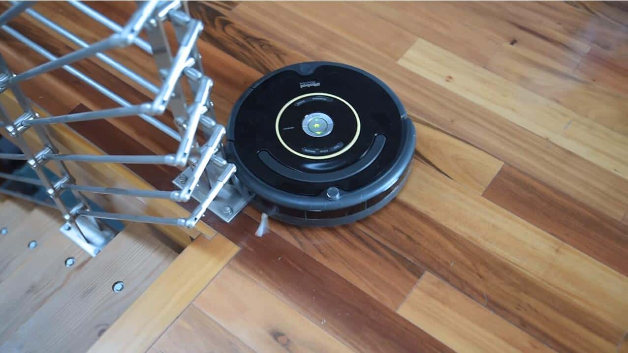 iRobot Roomba 650 vacuum cleaner