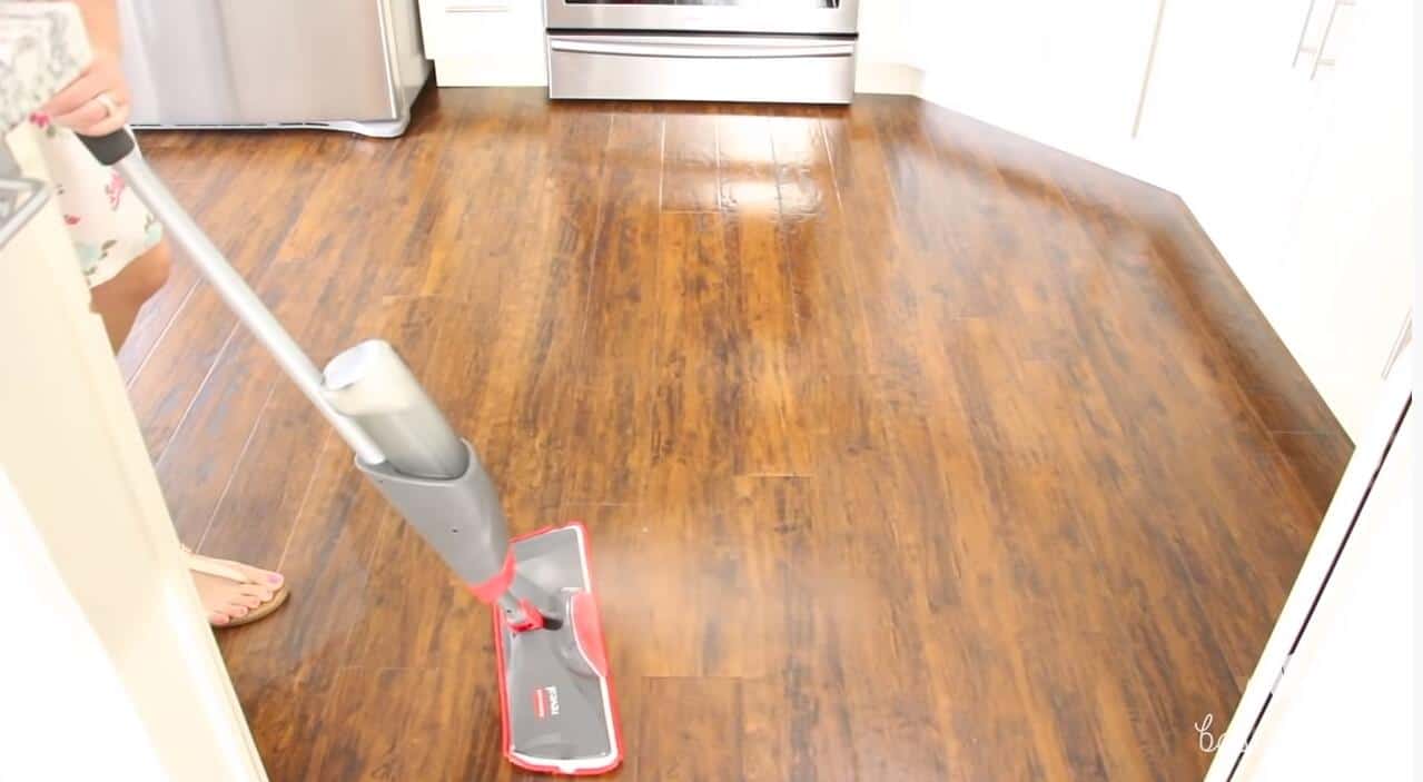 How To Clean Laminate Wood Floors Without Streaking