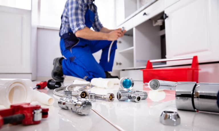 Why Hiring a Professional Plumber is Essential